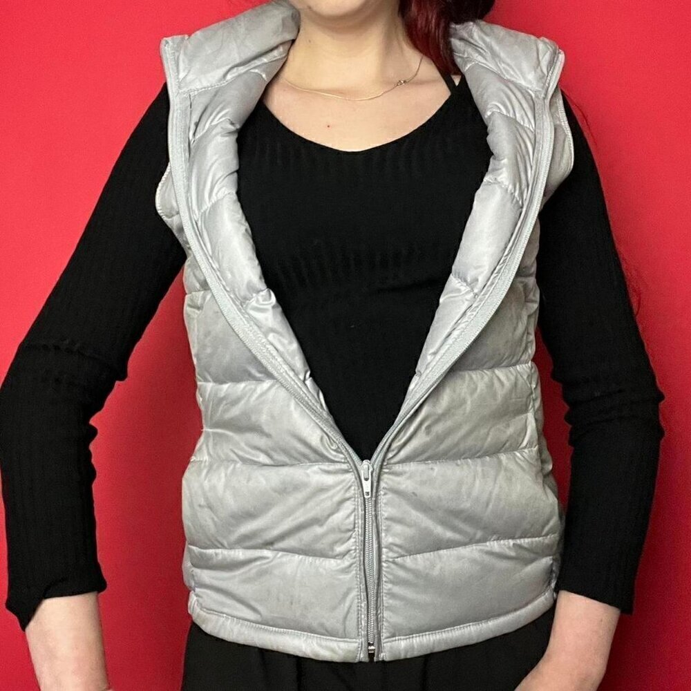 Banana republic / silverish grey sleeveless puffer vest